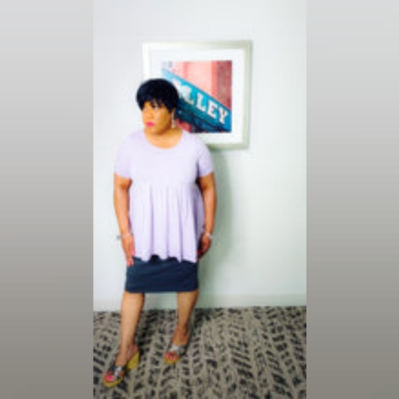 Zenana Premium Top in Lavender - Picture 3 of 3